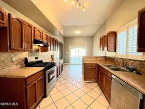 3444 Jan De Roos Pl in El Paso, TX - Building Photo - Building Photo
