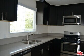 1446 Cochran Ave in Los Angeles, CA - Building Photo - Building Photo
