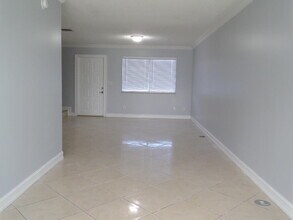 2503 Seaside Dr in Greenacres, FL - Building Photo - Building Photo