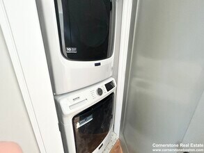 16 Baker Ct, Unit D in Boston, MA - Building Photo - Building Photo