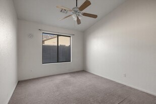 7646 E Covina St in Mesa, AZ - Building Photo