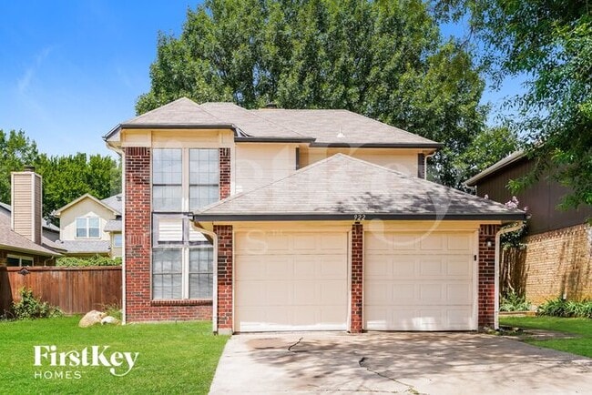 property at 922 Ramblewood Dr