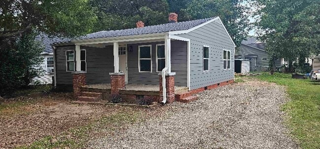 510 N Academy St in Cary, NC - Building Photo - Building Photo