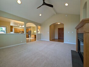 3845 Robbie St in Eugene, OR - Building Photo - Building Photo