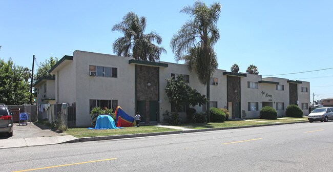 the lorey in El Monte, CA - Foto de edificio - Building Photo