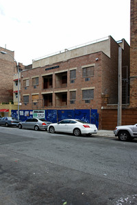 Nachi's Place in Bronx, NY - Foto de edificio - Building Photo