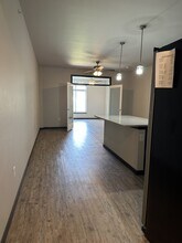 950 Commercial St, Unit 204 in Lisbon, IA - Building Photo - Building Photo