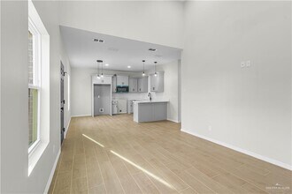 12 Hidden Hls St-Unit -2 in Mission, TX - Building Photo - Building Photo