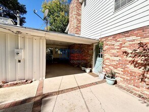 3320 S Locust St in Denver, CO - Building Photo - Building Photo