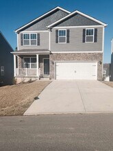 568 Country Oak Dr in Asheville, NC - Building Photo - Building Photo