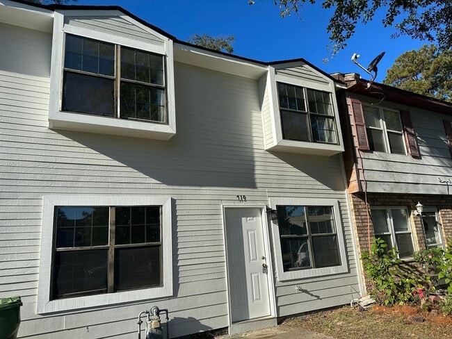 property at 719 Elaine St