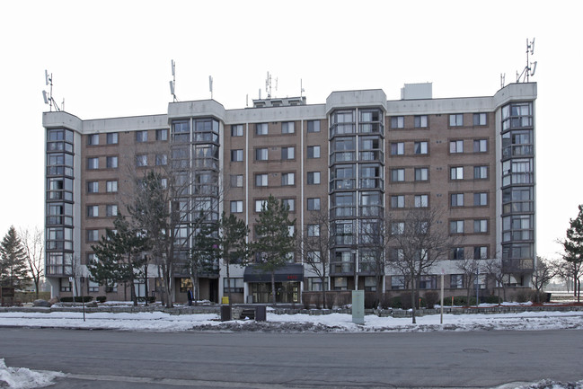 Sydenham Place in Mississauga, ON - Building Photo - Building Photo