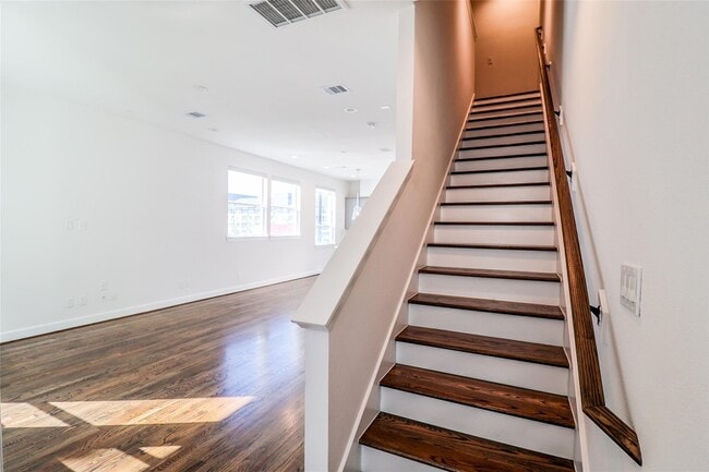 property at 2745 Clinton Dr