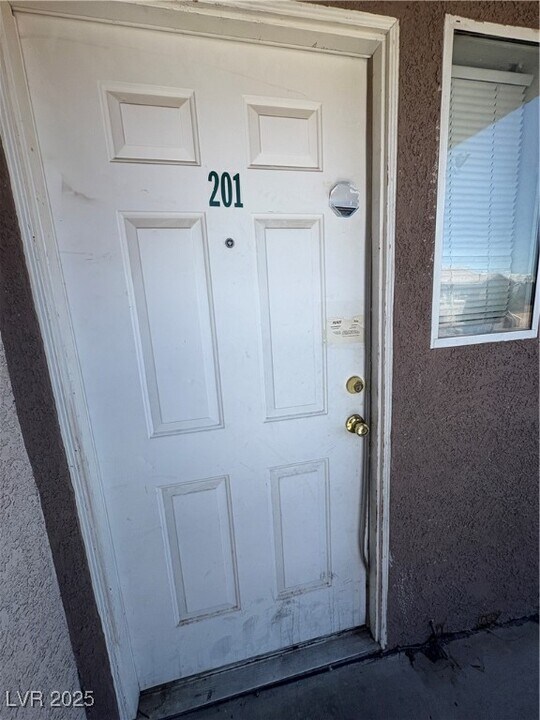 3961 Danny Melamed Ave in Las Vegas, NV - Building Photo