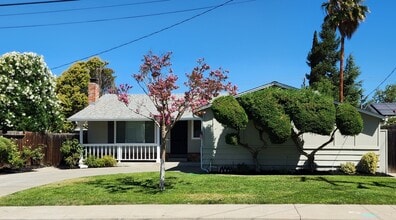 3960 Dartmouth Way in Livermore, CA - Foto de edificio - Building Photo