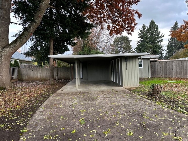3337 Raleighwood Ave in Springfield, OR - Building Photo - Building Photo