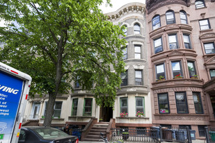 537 8th St Apartments