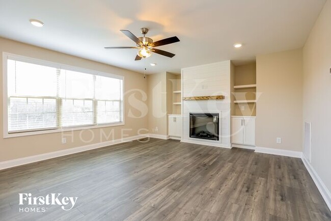 711 Banister Dr in Clarksville, TN - Building Photo - Building Photo