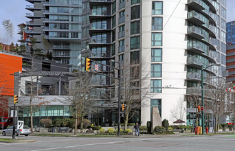 The 501 in Vancouver, BC - Building Photo - Building Photo