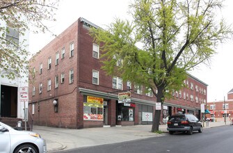 2436 N Charles St in Baltimore, MD - Building Photo - Building Photo