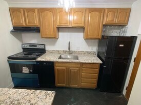 10 Commonwealth Ct, Unit 4 in Boston, MA - Building Photo