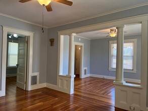 104 Oak St in Southington, CT - Building Photo - Building Photo