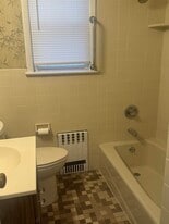 1090 John F. Kennedy Blvd in Bayonne, NJ - Building Photo