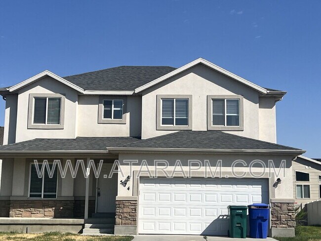 property at 574 Northlake Dr
