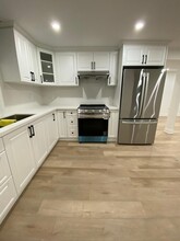 73 Blackbird Wy in Hamilton, ON - Building Photo - Building Photo
