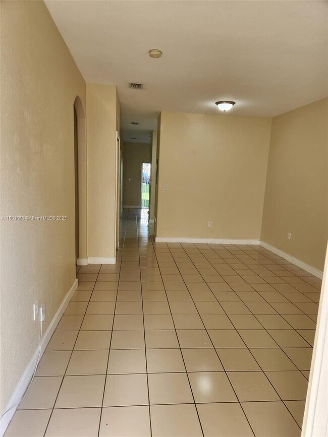 property at 1539 SE 27th St