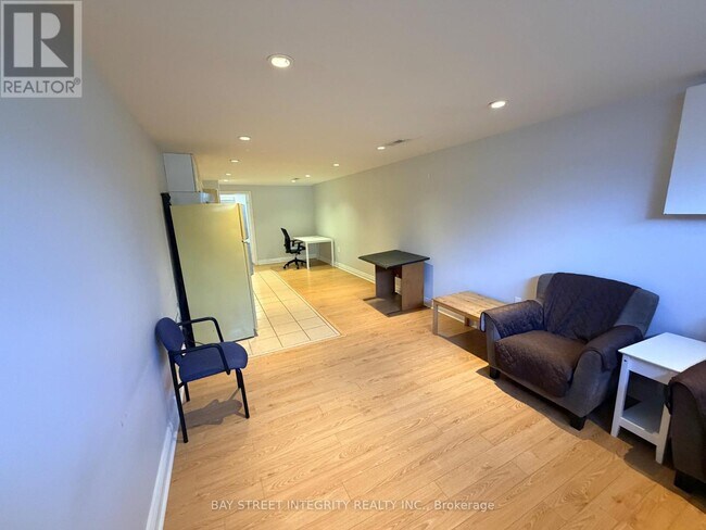 59 Christina Crescent in Toronto, ON - Building Photo - Building Photo