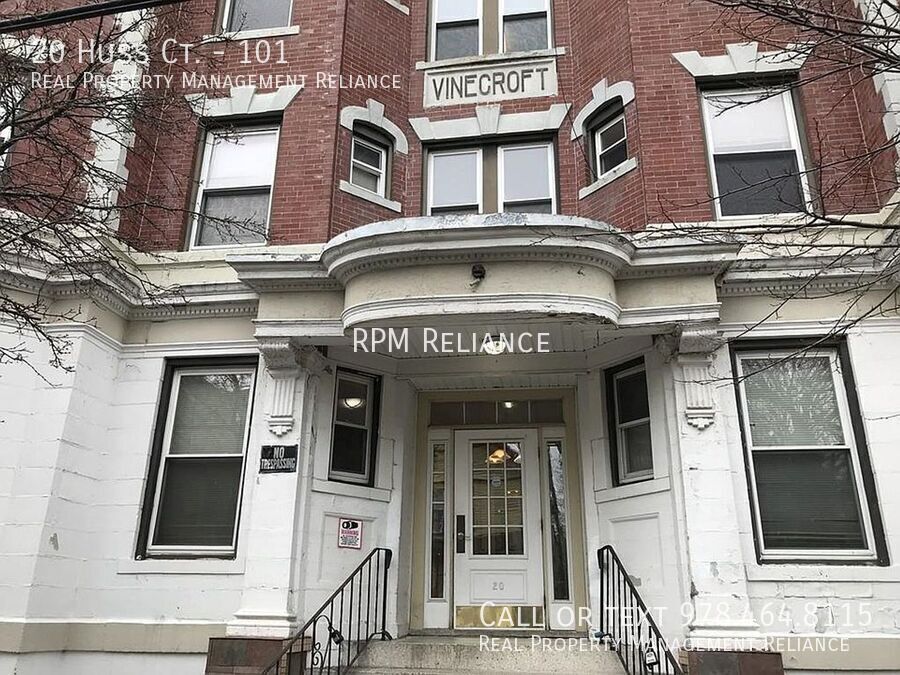 20 Huss Ct in Lynn, MA - Building Photo