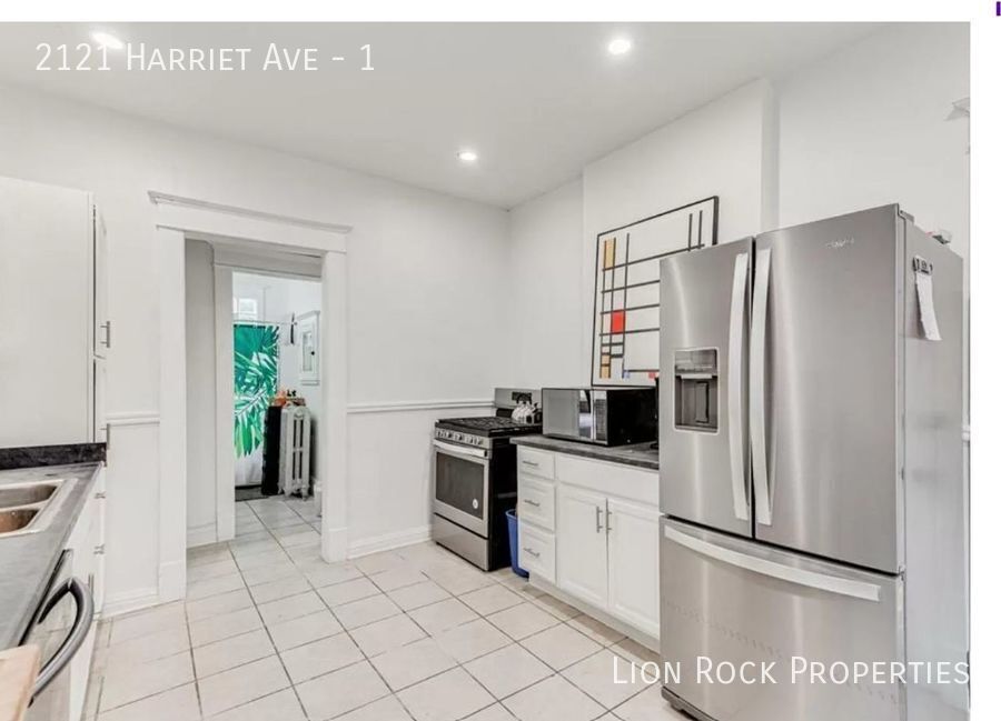 2121 Harriet Ave in Minneapolis, MN - Building Photo