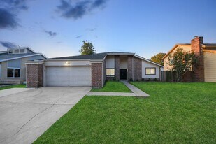 12707 Corona Ln in Houston, TX - Building Photo