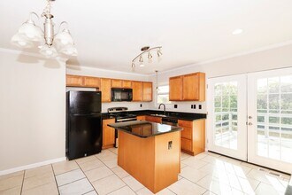 830 Elba Ln in St. Louis, MO - Building Photo - Building Photo