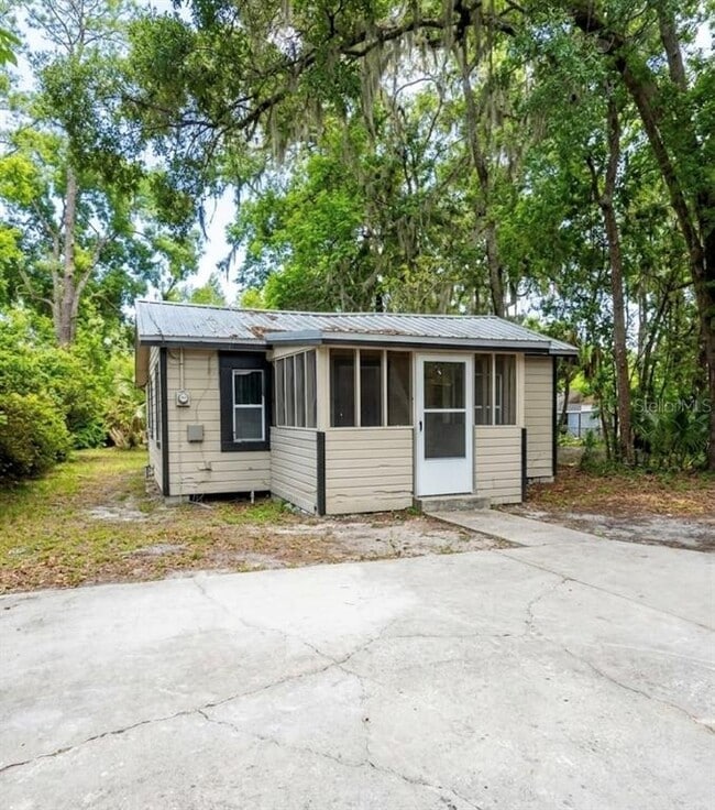 property at 407 NE 19th Dr
