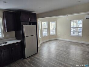 11 Beebe St in Naugatuck, CT - Building Photo - Building Photo