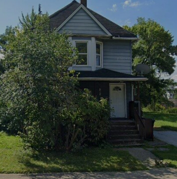 9326 Fuller Ave in Cleveland, OH - Building Photo