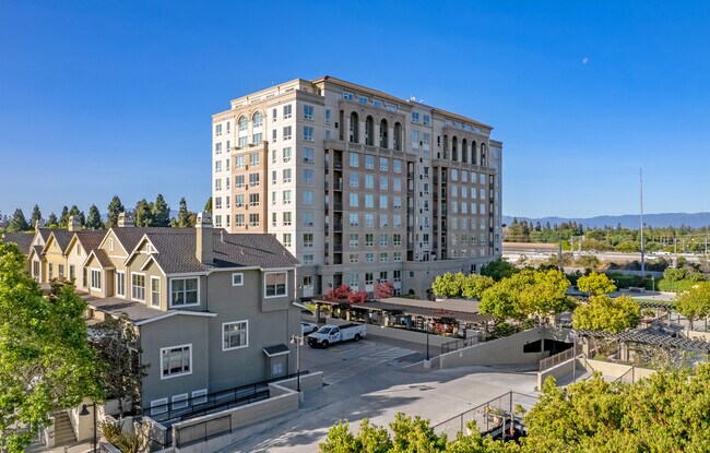 Skyline at Tamien Station Apartments in San Jose, CA - Building Photo - Building Photo