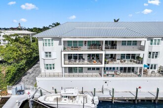 100 Mac Farlane Dr in Delray Beach, FL - Building Photo - Building Photo