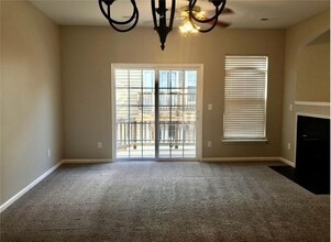6454 Royal Celadon Way in Charlotte, NC - Foto de edificio - Building Photo