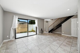 28763 Conejo View Dr in Agoura Hills, CA - Building Photo - Building Photo