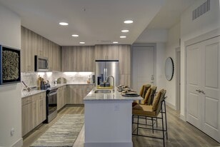 Alexan Rivercrest in Austin, TX - Building Photo