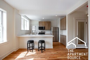 3349 W Balmoral Ave in Chicago, IL - Building Photo