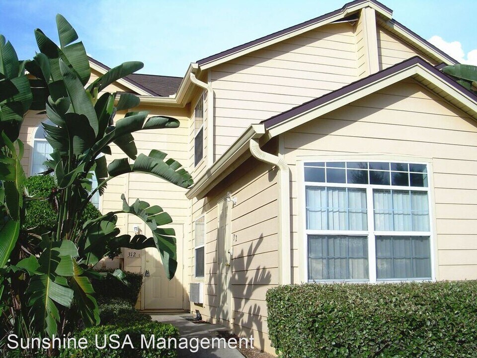 312 Caribbean Dr in Davenport, FL - Building Photo
