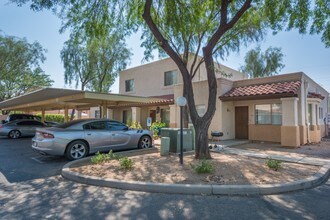 3533 E Glenn St in Tucson, AZ - Building Photo - Building Photo