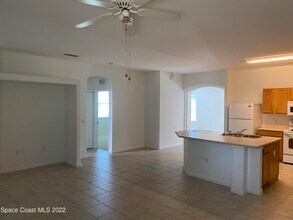 1737 Fairlight St NW in Palm Bay, FL - Building Photo - Building Photo