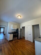 21 Lafayette St, Unit 21 Lafayette Street in Springfield, MA - Foto de edificio - Building Photo