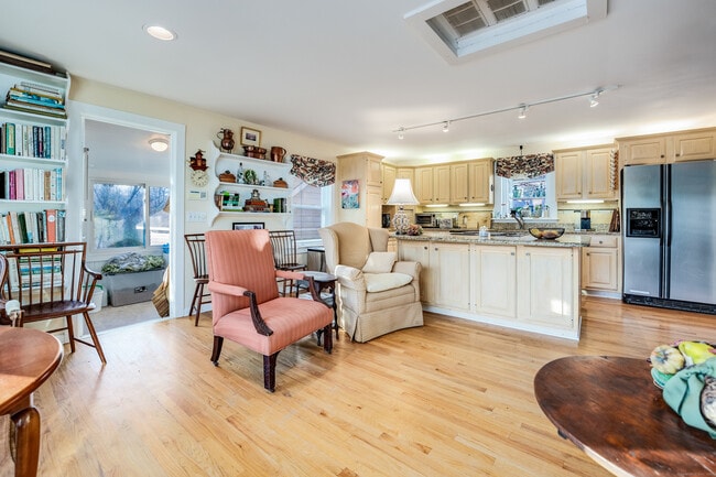 58 Sill Ln in Old Lyme, CT - Building Photo - Building Photo