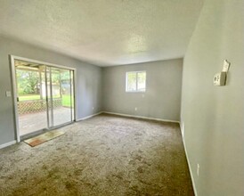 3607 Colby Ave SW-Unit -Apt 1 in Wyoming, MI - Building Photo - Building Photo
